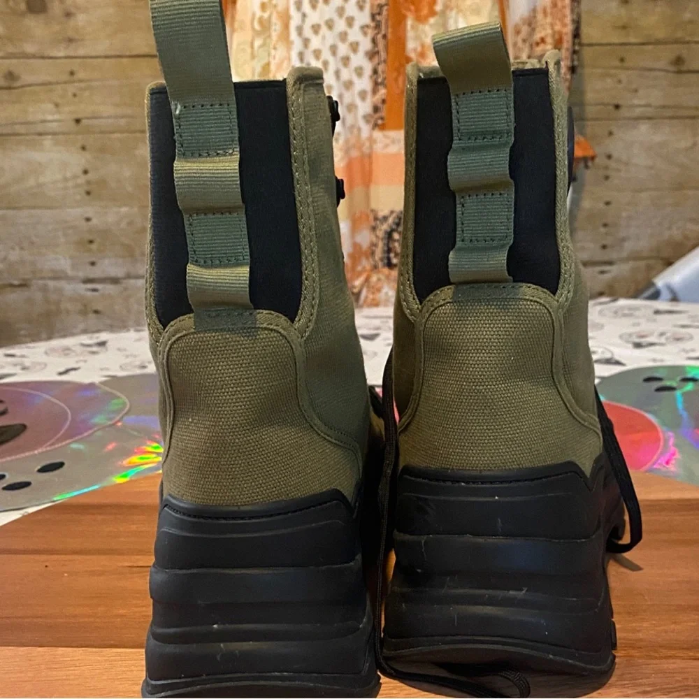 Hunter Men's Explore Desert Ankle Boots NWOTS
